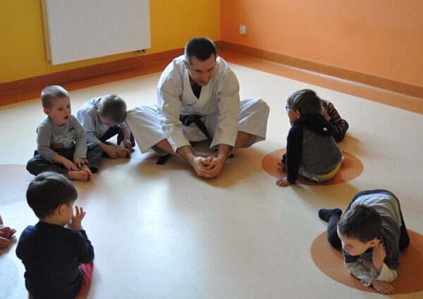 Zajęcia dodatkowe KARATE w Przedszkolu KAJTEK